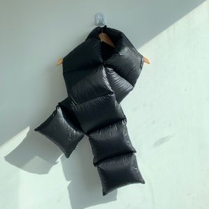 Down filled Aritzia Puffer Scarf